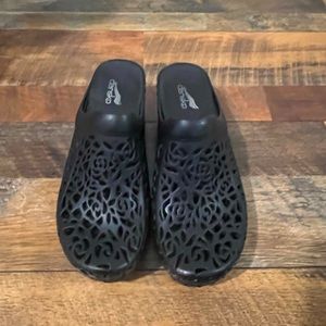 Women’s Dansko Mules